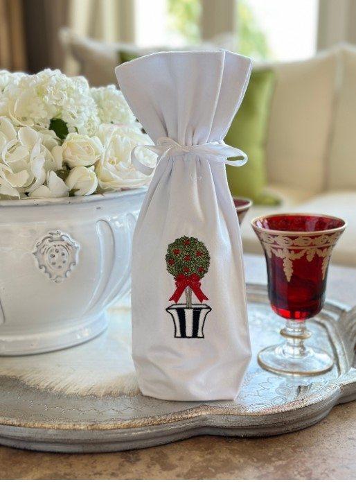 Holiday Topiary, White Velvet (Black/Red0