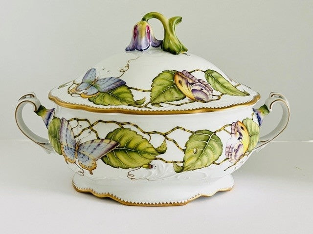 Tomorrow's Antiques Soup Tureen