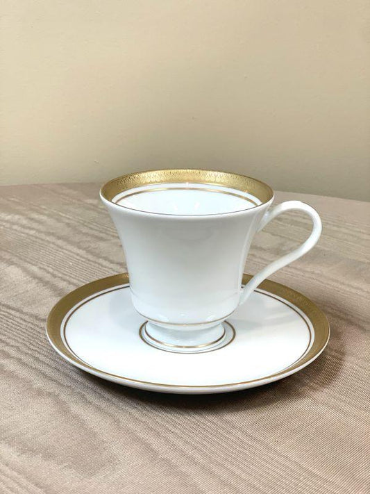 Palace Ultra White cup and saucer