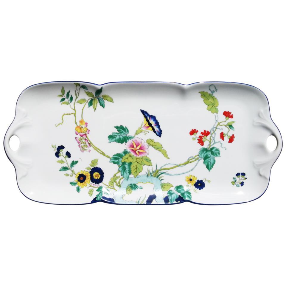 Rectangular cake platter