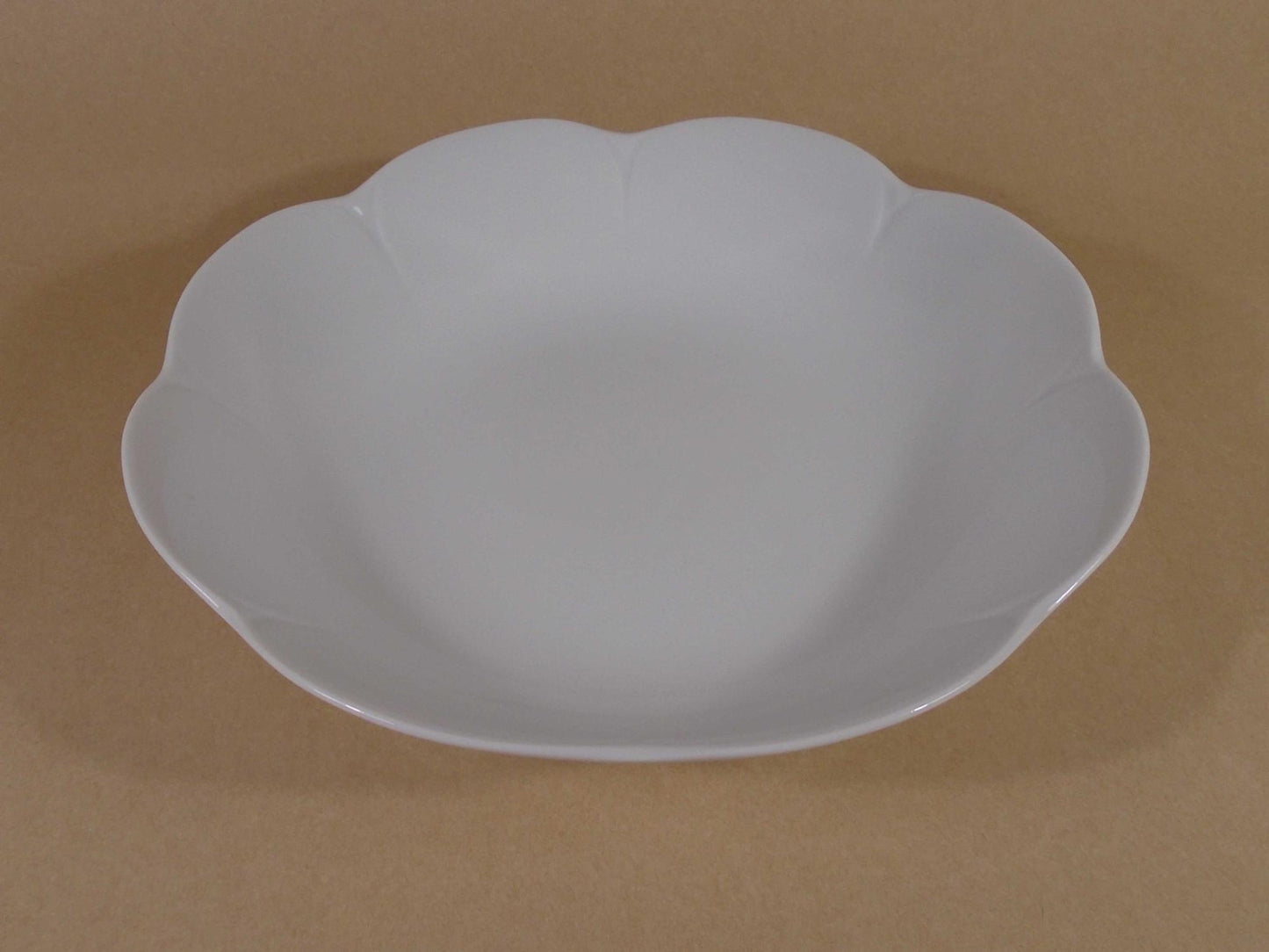 Round deep platter