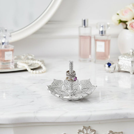 Windsor Ring Holder